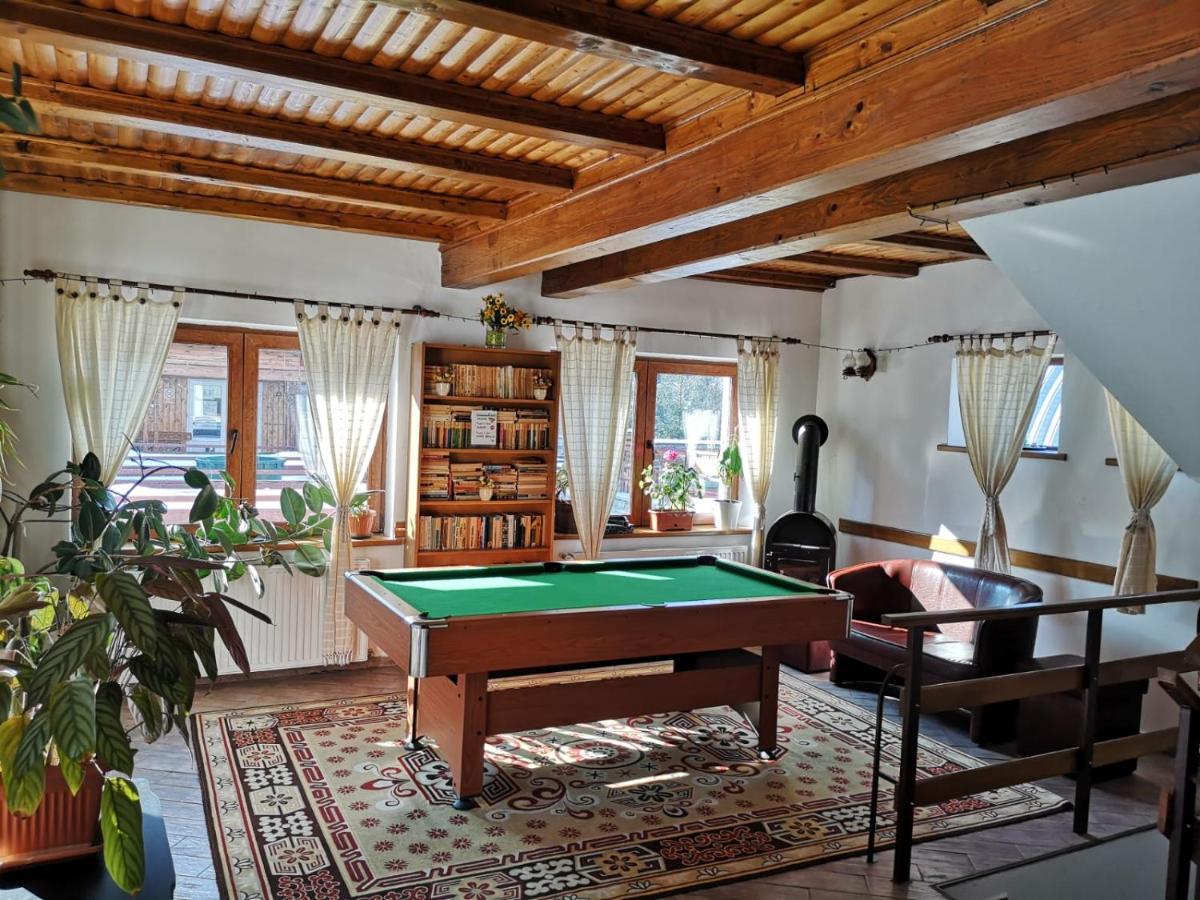 Pension Green Park Брашов Екстер'єр фото