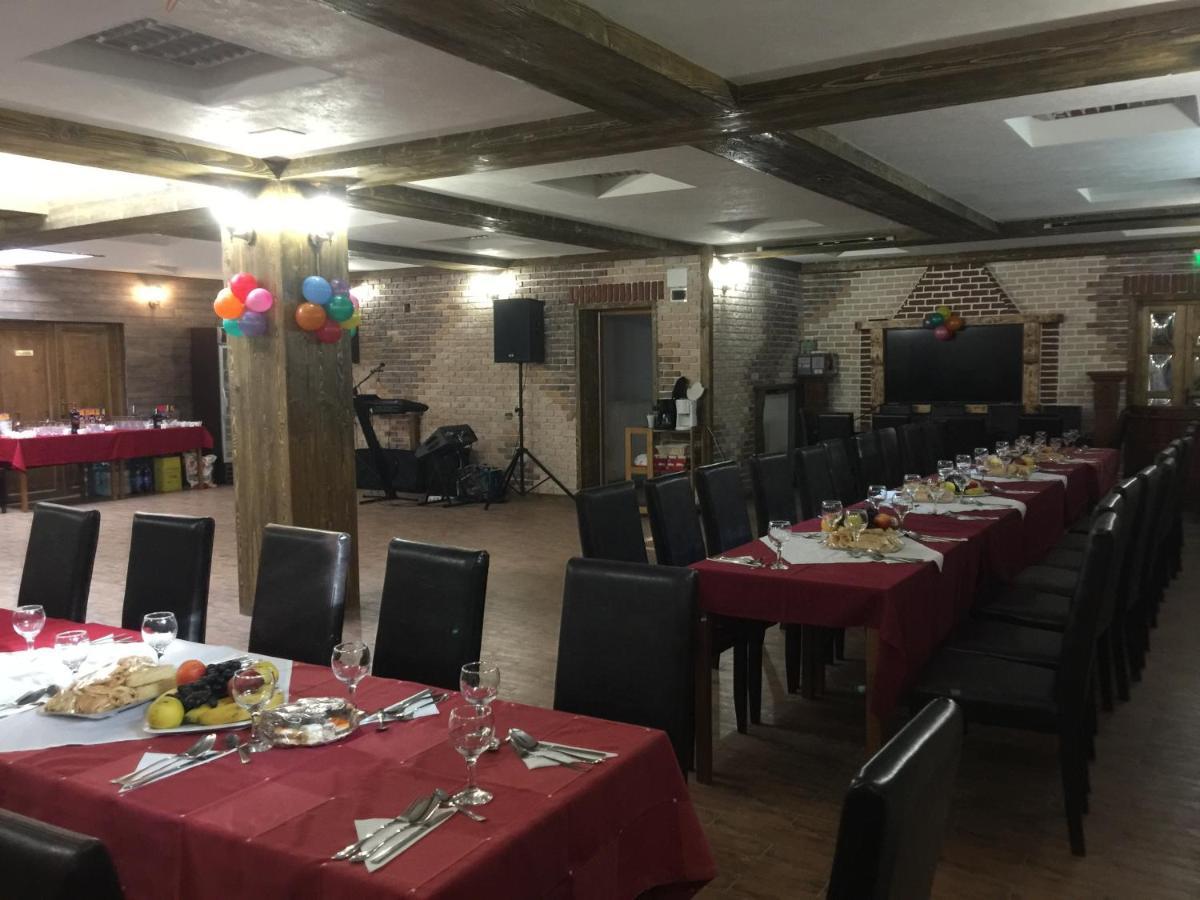 Pension Green Park Брашов Екстер'єр фото