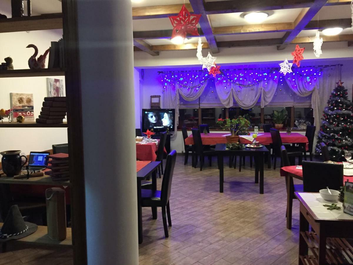 Pension Green Park Брашов Екстер'єр фото